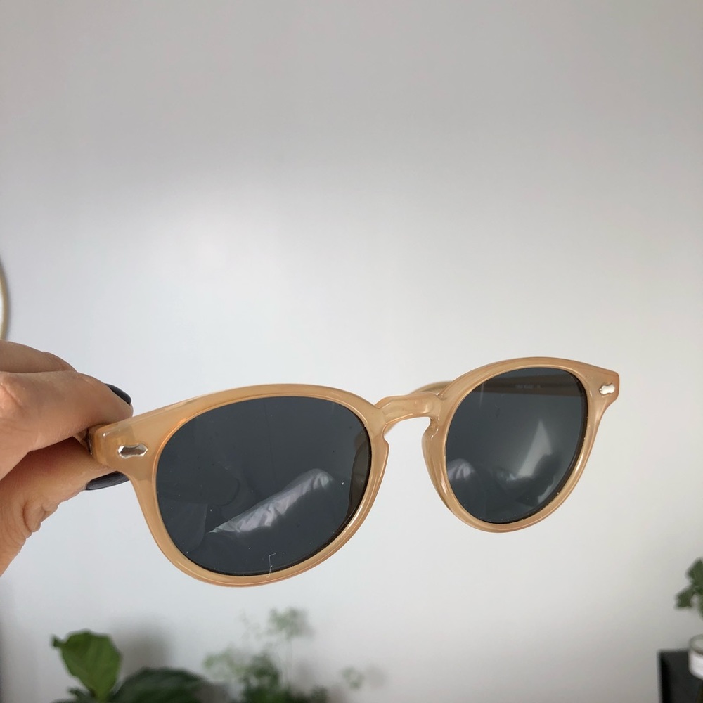 ❌SOLD❌Cheap Monday Chaos Sunnies - Picture 1 of 4